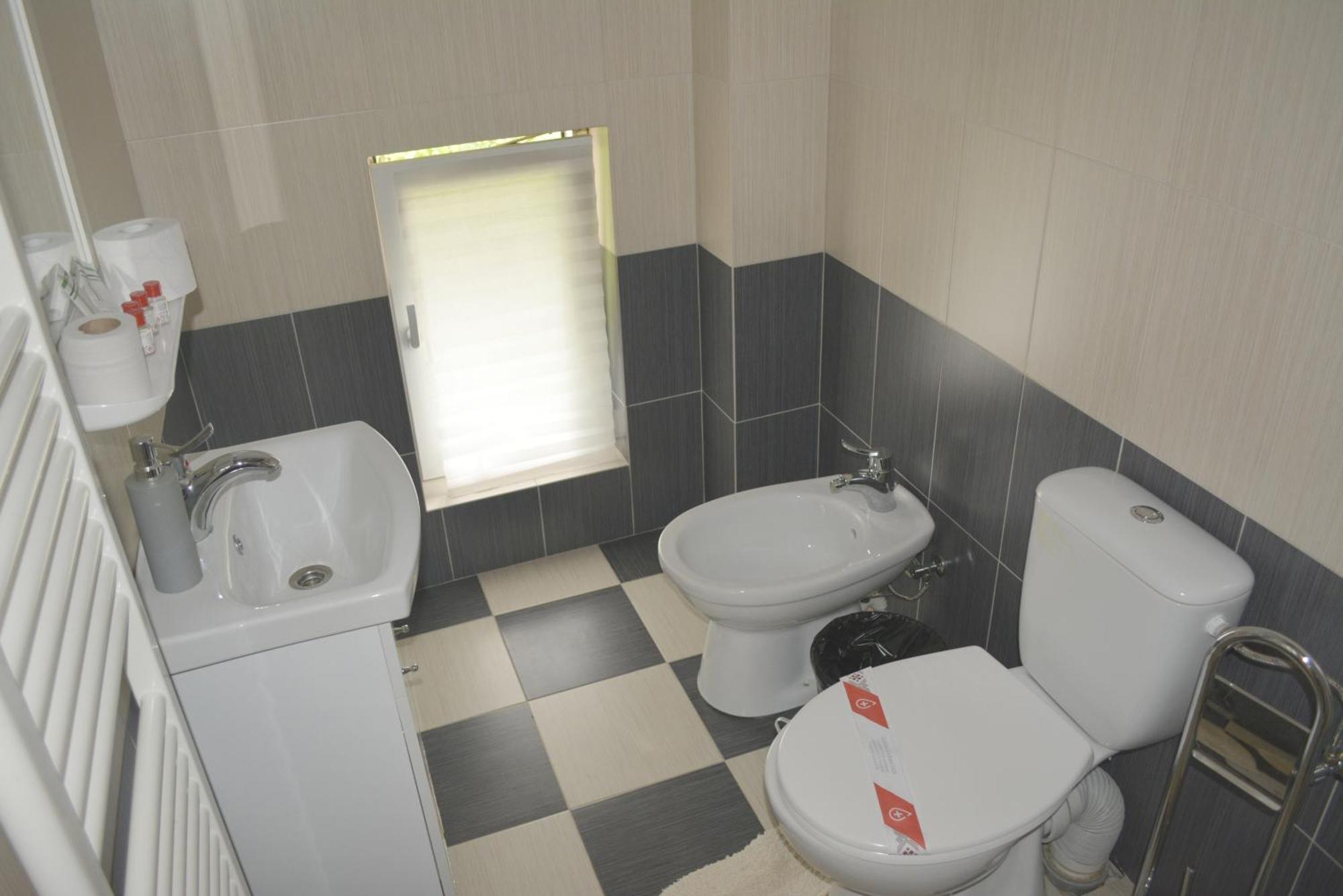 Colina Restaurant & Events Hotell Bistriţa Rom bilde