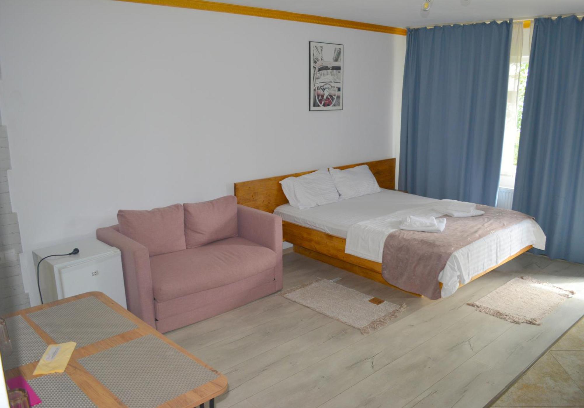Colina Restaurant & Events Hotell Bistriţa Eksteriør bilde